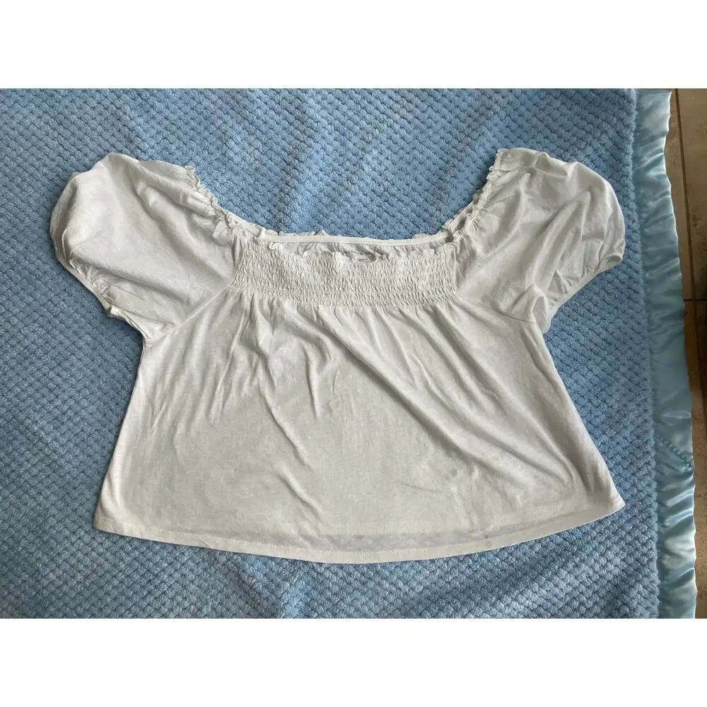 NWT American Eagle Outfitters White Crop Top shirt Size M - Picture 2 of 9
